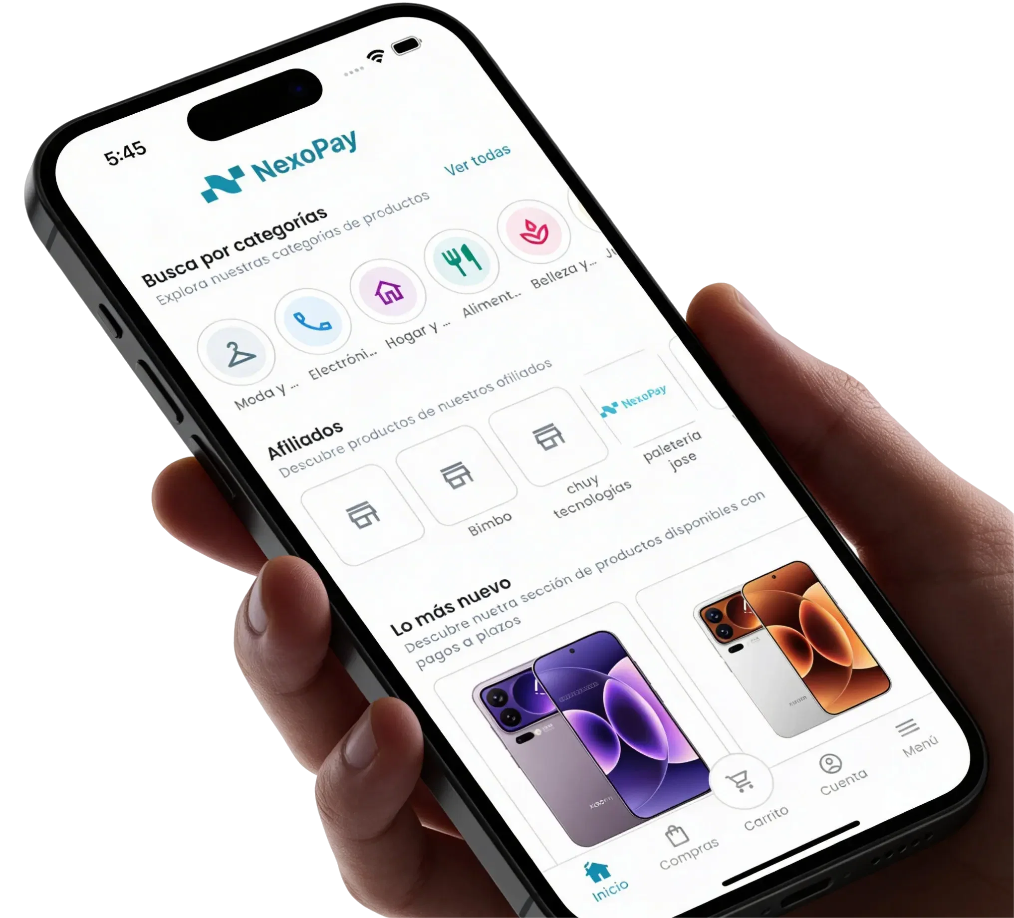 Persona usando la app móvil NexoPay para comprar con su línea de crédito digital